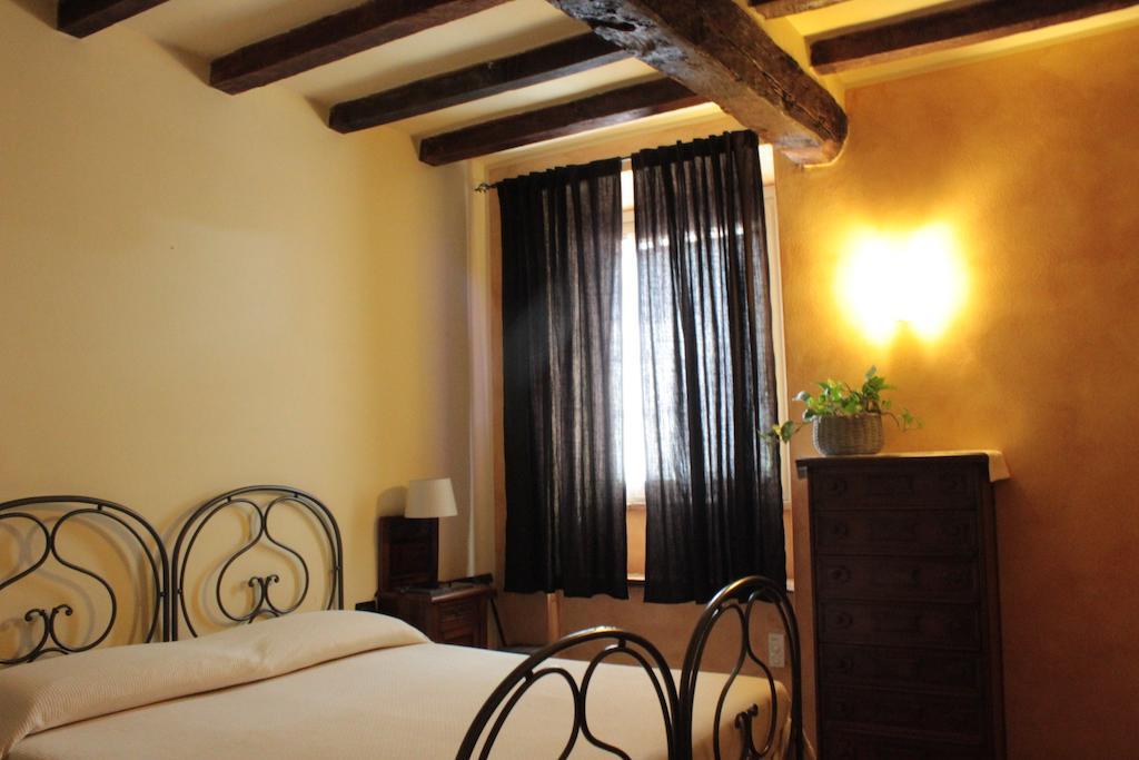 Agriturismo Arte Contadina Fiorenzuola dʼArda Cameră foto