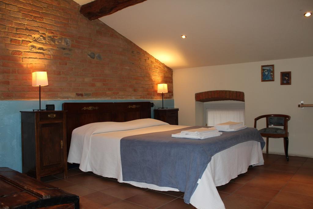 Agriturismo Arte Contadina Fiorenzuola dʼArda Cameră foto