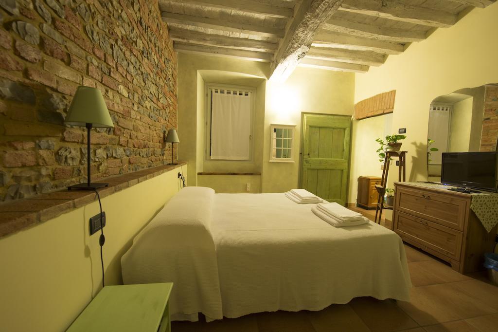 Agriturismo Arte Contadina Fiorenzuola dʼArda Cameră foto